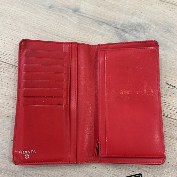 Coral red caviar leather long CHANEL wallet - Picture 5 of 5